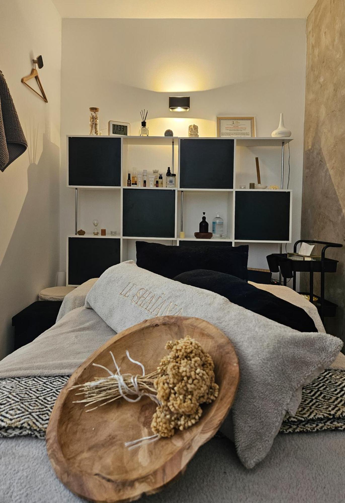 Best Western Hotel Casa Bianca, Piscine Interieure Et Exterieure Калви Екстериор снимка