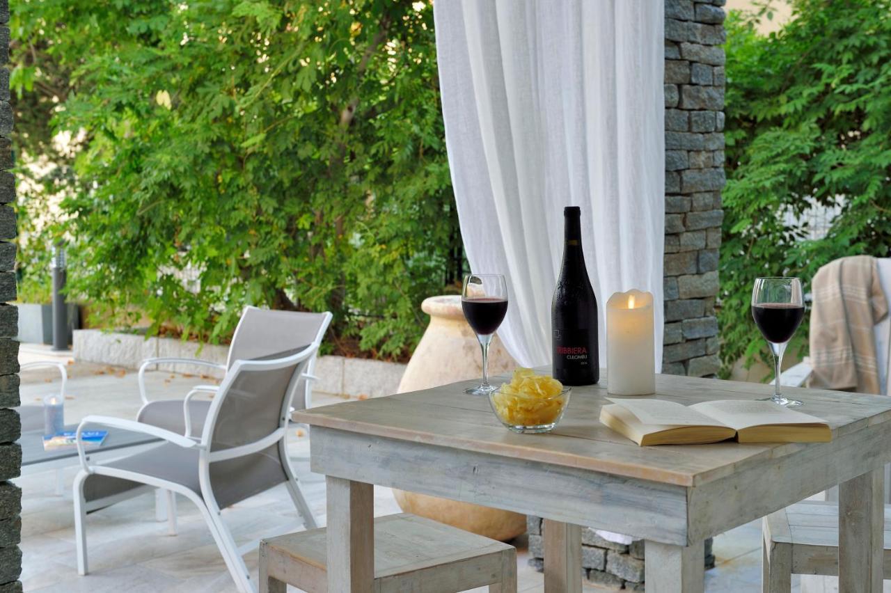 Best Western Hotel Casa Bianca, Piscine Interieure Et Exterieure Калви Екстериор снимка