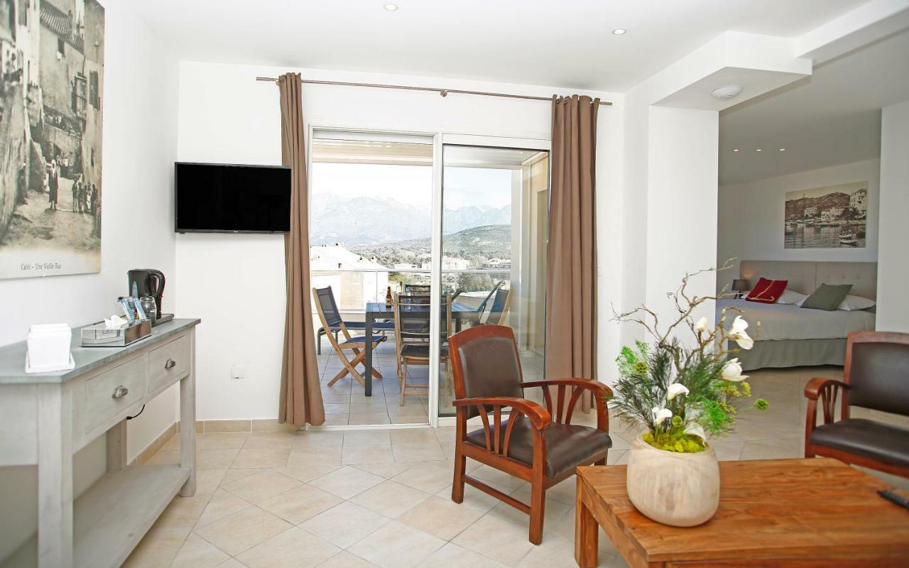 Best Western Hotel Casa Bianca, Piscine Interieure Et Exterieure Калви Екстериор снимка